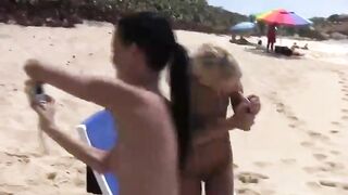 filles s evib sur la plage 2