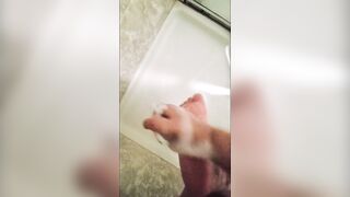 Washing my dirty soles (it tickles)