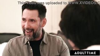 Favourable Hunk Screws MILF With DILF Helper