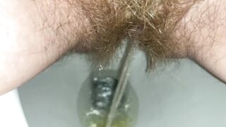 Zoom Pee in Crap-house and Spread Snatch Lips - Bunnie Lebowski