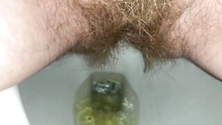 Zoom Pee in Crap-house and Spread Snatch Lips - Bunnie Lebowski