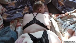 Big ass chubby girl bangs slutty in couch