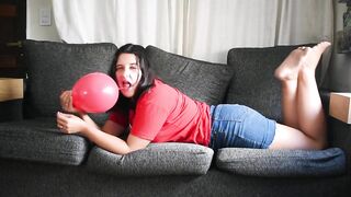 Play Until Pop in Red Balloon Hot Session - Bunny Looner