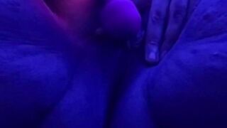 Watch me play with my plump clit!