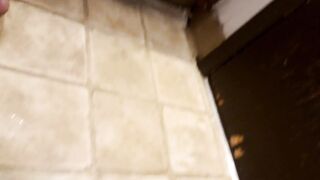 Flooding with void urine