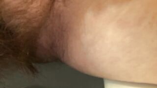 Hawt MILF Morning Pee on the shitter