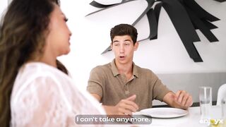 This lewd Colombian stepmom La Paisita bounces her juicy cunt on young schlong like a nasty wench in heat, fucking it raw right on the table