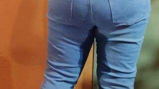 Desperate corpulent MILF pees in blue jeans