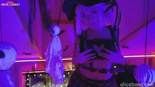 Witch gets a knob in her vagina AliceBong