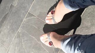 Kylie Jenner Feet Pictures Compilation (Astounding Hot Feet)