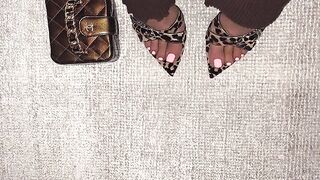 Kylie Jenner Feet Pictures Compilation (Astounding Hot Feet)