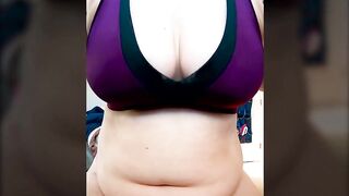 My full fluphy stomach and 36D boobs getting bounced around in SLOWMO