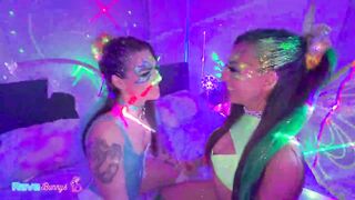 Vixens Sasha Tatcha and Petite Rhea’s Hardcore Rave Three-some!