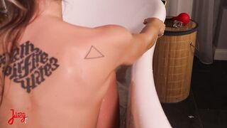 NASTY BABE FILLS ARSEHOLE WITH CREAM, LEAKS, REPEATS AND SQUIRTS - LaraJuicy
