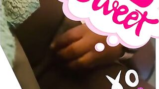 Pussy play and squirt