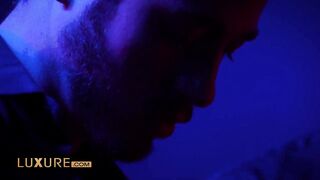 Surprise orgy in a swinger club