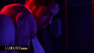Surprise orgy in a swinger club