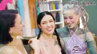 Double Hole Fisting 3-some - Cunt and Anal Stretching