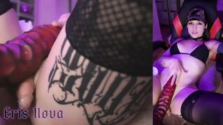 Hot Punk Trans Hotty Gets Gaped by Biggest Sex-toy on Fuck Machine