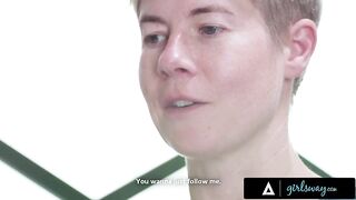 Concupiscent MILF Flashes Her Vagina To Patient