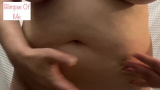 Abdomen and back applying lotion - glimpseofme
