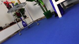 Alexya, the charming babe adores her feet