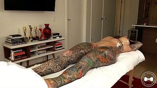 TIGHT BODY LATINA BIANCA BAILEE GETS MASSAGE & BBC