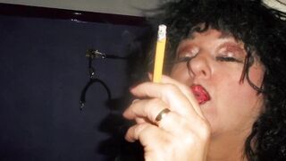 SMOKIN' WHORE MOVIE SCENES 007