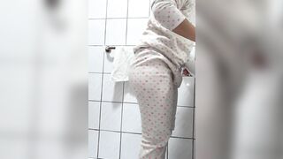 Quickie in the bathroom