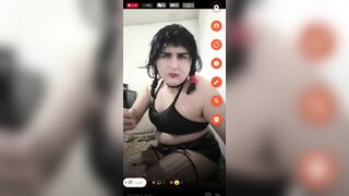 Showing off strangers on cam like the little floozy I indeed am