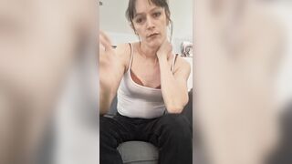 Smokin' fetish and smutty feet