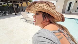 Bif Dong Jmac Shoots a Massive Load on Thick Elly La Bellas Butt