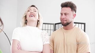 2 Massuese Fuck Client After Looking At His Insufferable Wife