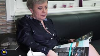 Lascivious GILF need your rod right now