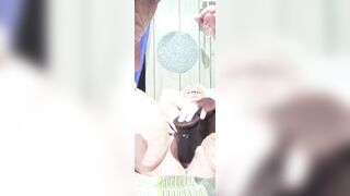 Getting to the Center of That Creamy Chewy Vagina