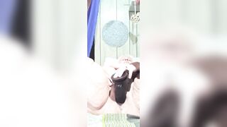 Getting to the Center of That Creamy Chewy Vagina