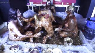 4 angel food sploshing