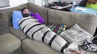 Luna Grey - encased blanket