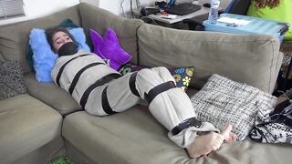 Luna Grey - encased blanket