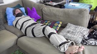 Luna Grey - encased blanket