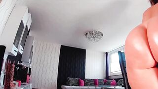 Unveiling My Voluptuous Big Booty - Oil Show Extravaganza & Squirting Joy!