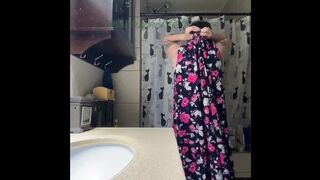 rock beauty washes cunt and titties and gets real soapy in the shower