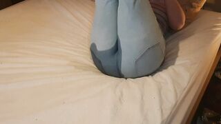 ⭐ Bewitching Angel Wets Her Jeans On Her Bed Whilst Playing On Her Phone :3