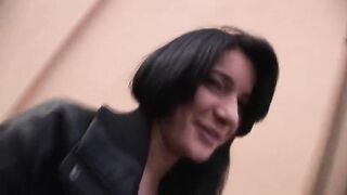 HONEY SWALLOWS BIGGEST CUM AFTER A double penetration