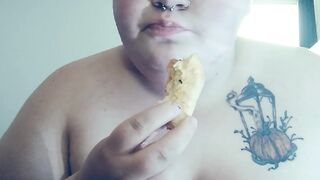 Fat cutie eatting with sounds