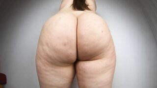 Big plump ass shaken in slow motion