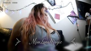 Sneak Peak At My New Year's Live Stream (P1)
