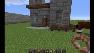 How to build an facile 8x8 castle in Minecraft (tutorial)