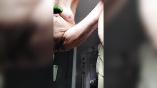 Granny bangs curly pussy solo