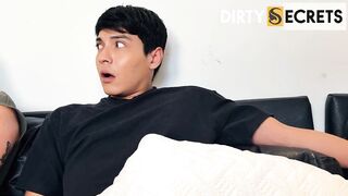 I SUCK MY BOYFRIENDS COCK BELOW THE BLANKETS WHILE WE WATCH A EPISODE WITH OUR FRIENDS.